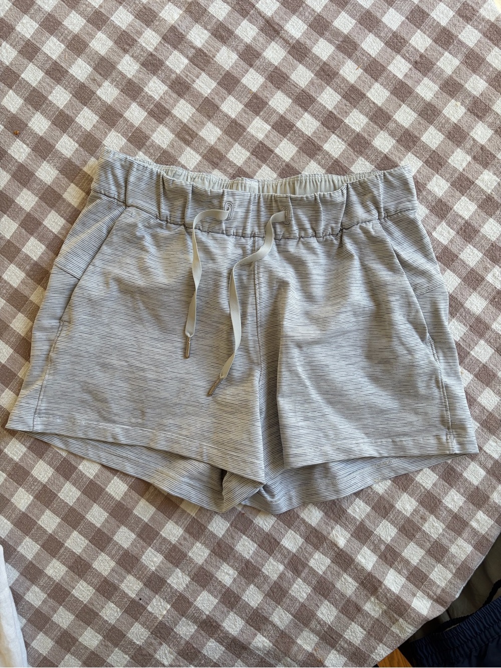 Lululemon On The Fly Short